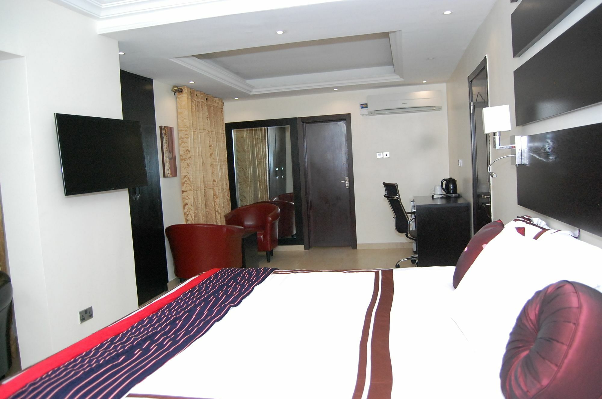 The Montrose Hotel Lekki Luaran gambar