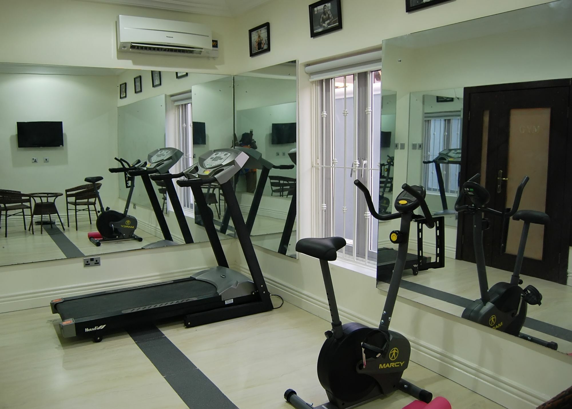 The Montrose Hotel Lekki Luaran gambar