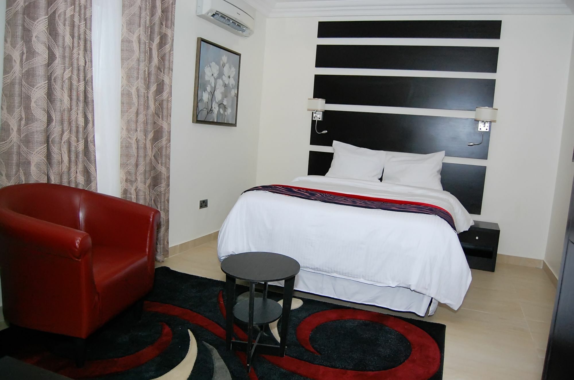 The Montrose Hotel Lekki Luaran gambar